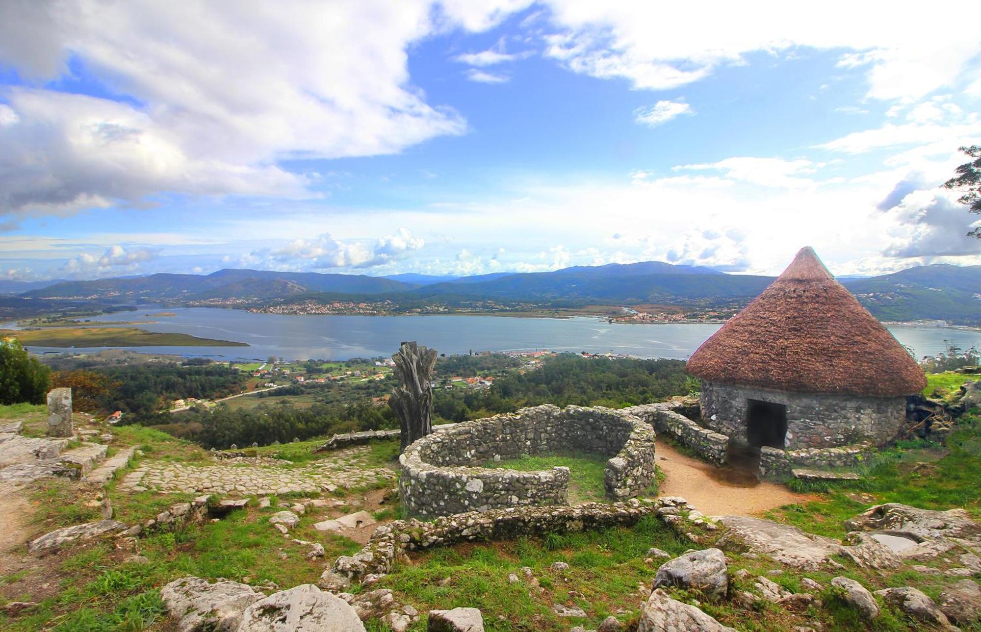La Casa Alta En La Ruta Del Camino De Santiago Βίλα A Guarda Εξωτερικό φωτογραφία